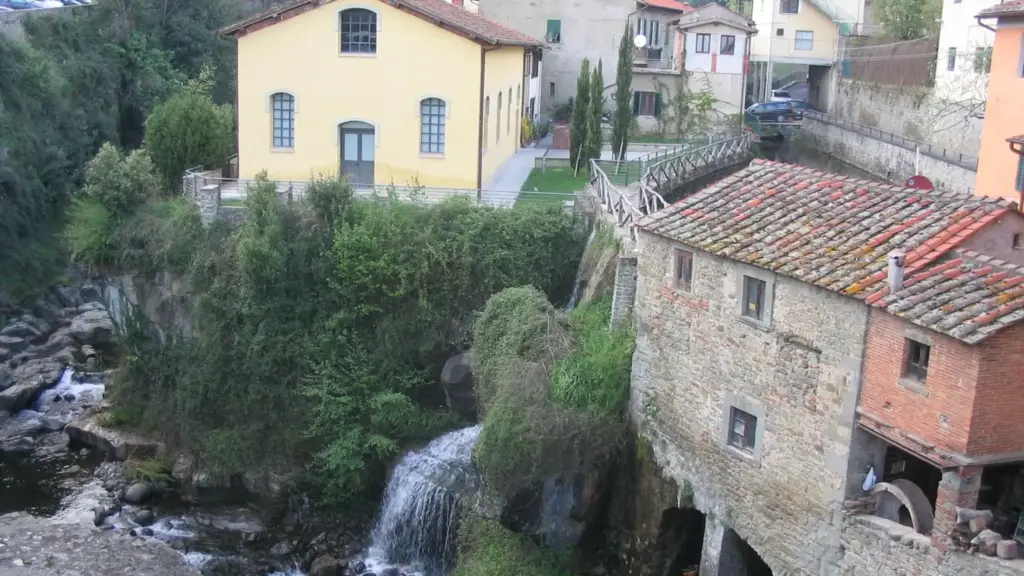 Loro Ciuffenna e il mulino ad acqua: come il torrente ha modellato lavoro, farina e forma del borgo