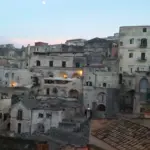 Matera al mattino presto: cosa cambia nei Sassi quando botteghe e vicinati tornano protagonisti